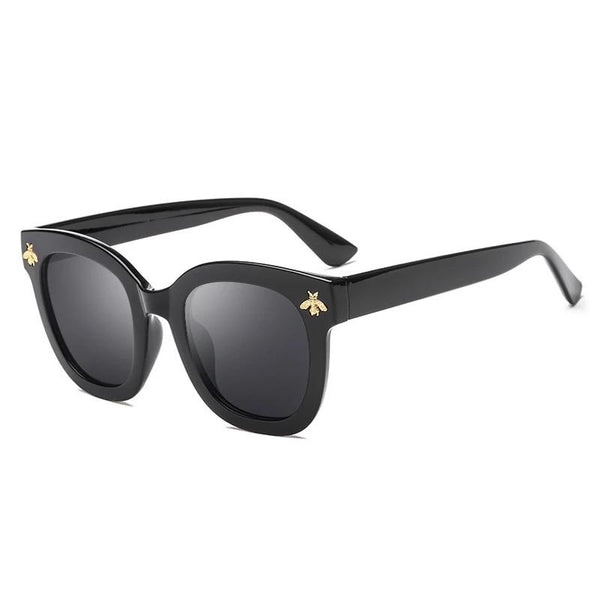 Black classic sunglasses