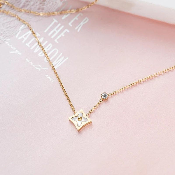 Gold Clover necklace