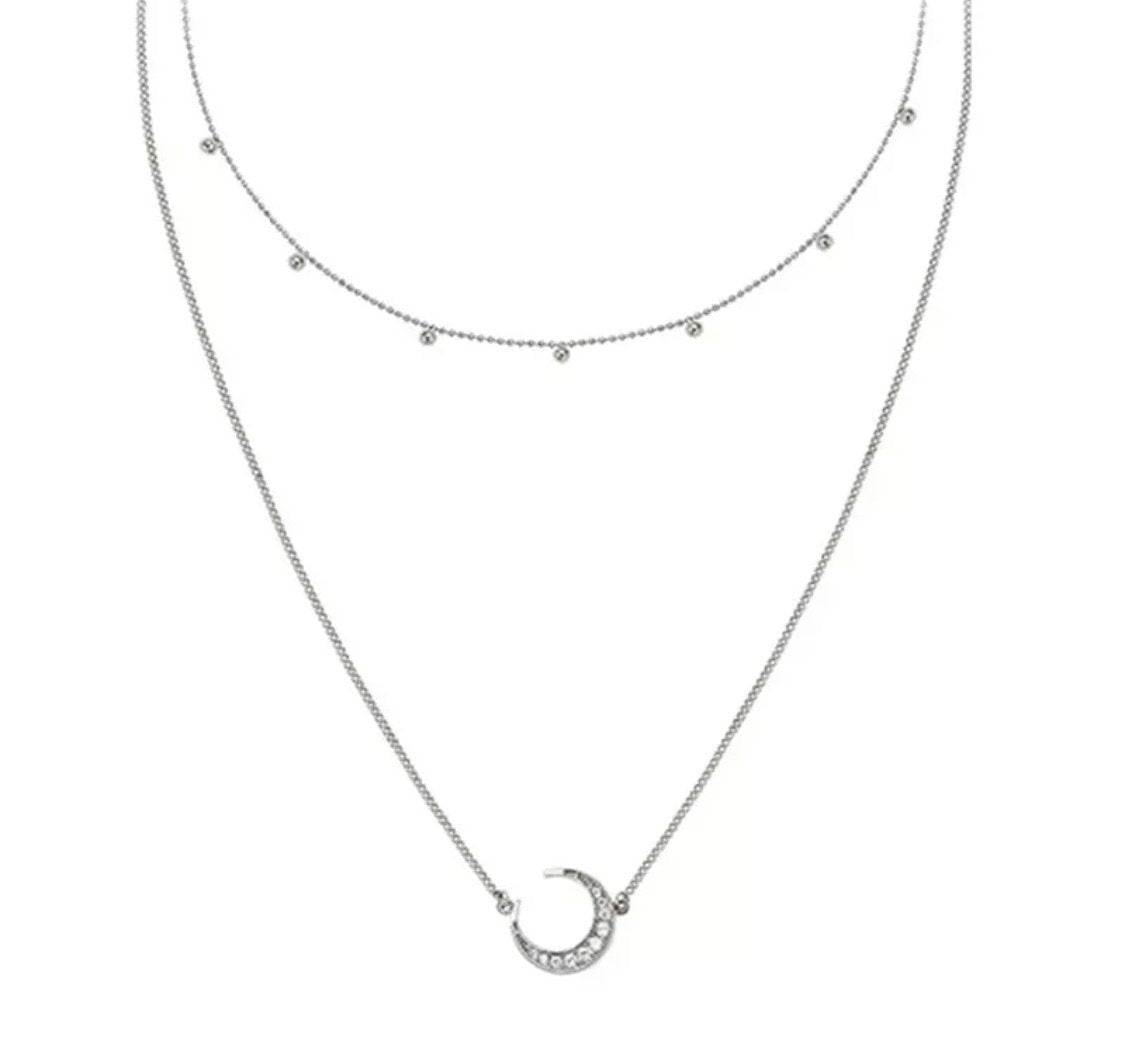 Half moon pendant necklace