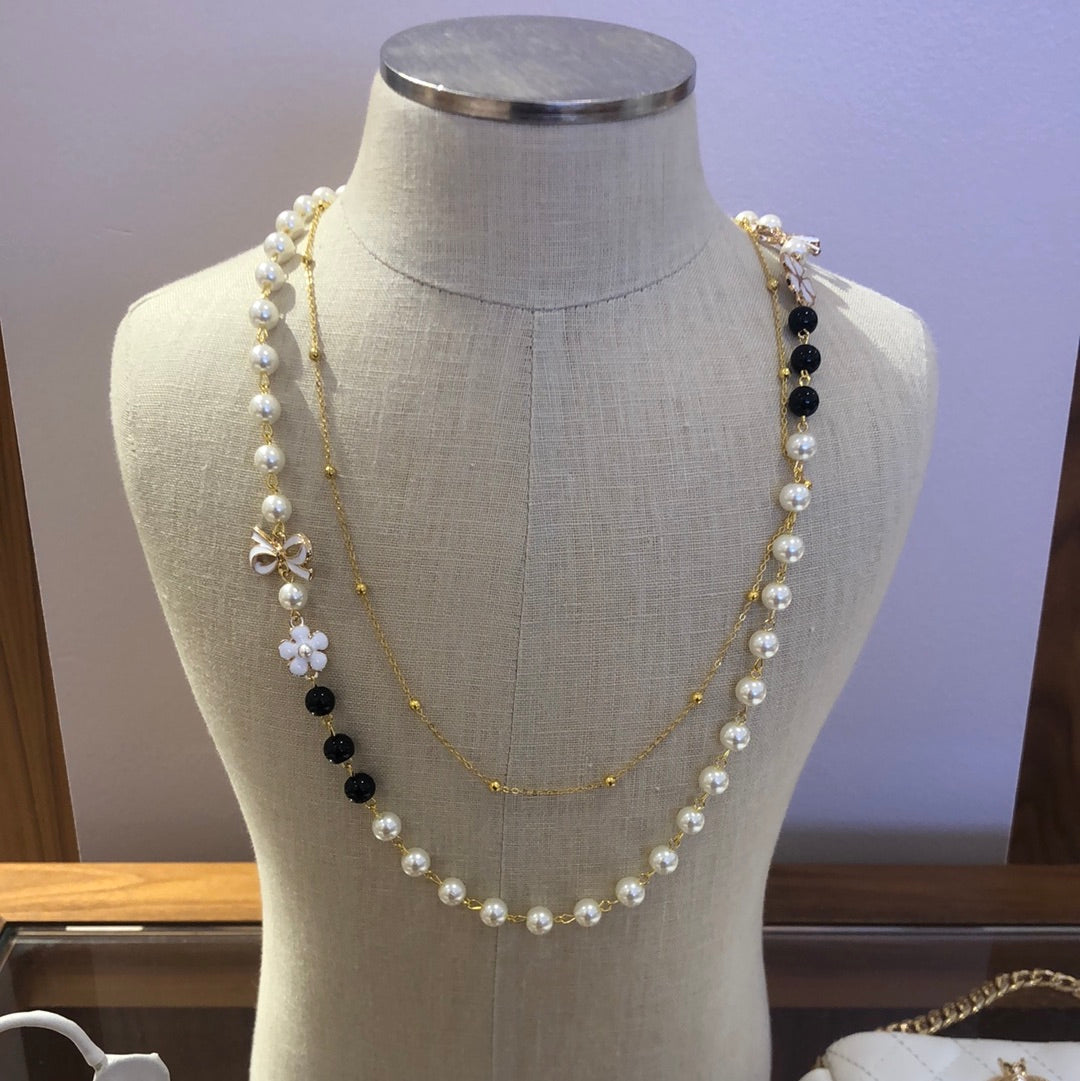 Pearl and chain layered necklace